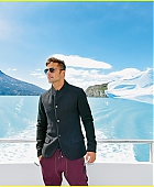 ricky-martin-visits-the-amazing-glaciers-in-argentina-04.jpg